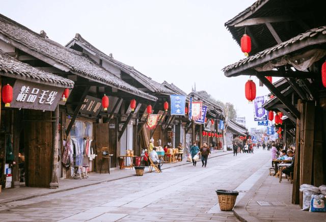 前夫遇见困难该不该帮助他呢？游戏画面